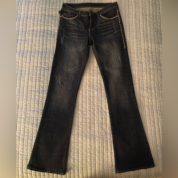 Rock & Republic Women’s Low Rise Dark Wash Jeans with studded detail - Picture 1 of 5
